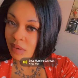 Meet your Posher, Sierra